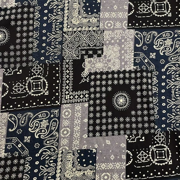 Quilt Pattern Tee - Picture 2 of 3